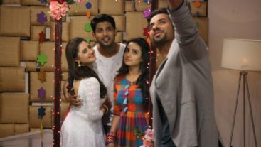 A beautiful tale of 'Dil Se Dil Tak' depicted through these pictures.