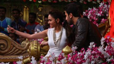 Amruta Khanvilkar's Unmissable Expressions on Comedy Nights Bachao Taaza
