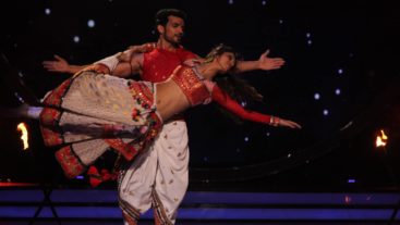 Arjun will get your heart racing with his super sensuous act on JDJ9