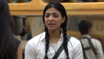 Bani and Monalisa get into an argument over kitchen cleaning on Bigg Boss 10!