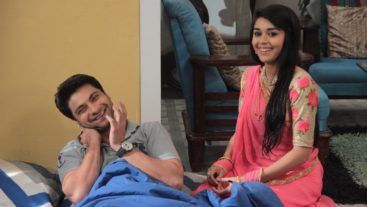 Check out Mishal and Eisha's camaraderie on the sets of Ishq Ka Rang Safed!