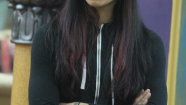 ‘Ew! Gandhe Log!’, Bani reacts to Nitibha on Bigg Boss 10!