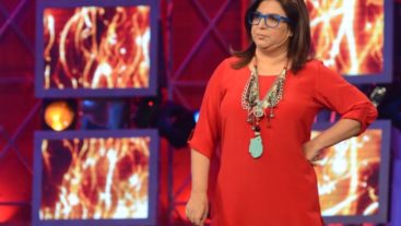 Farah takes Gauti’s class? #WeekendKaHallaBol