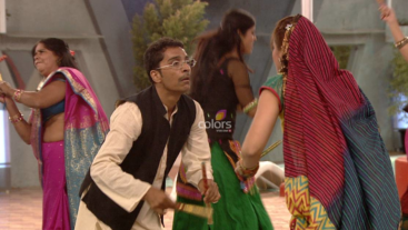 Garba night in the Bigg Boss house# Day 17, Synopsis
