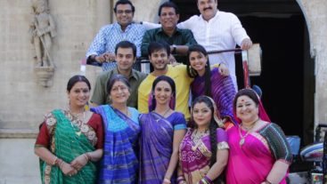 Meet the 'Sanskaari' Vaishnav family