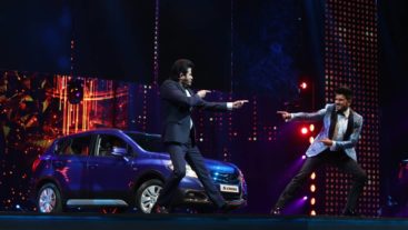Ranveer Singh continues to entertain us with his dose of madness and quirks at IIFA 2016!