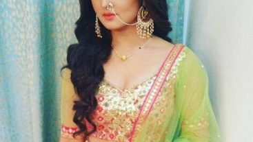 Ravishing Rashami Desai looks truly classy in these pictures!