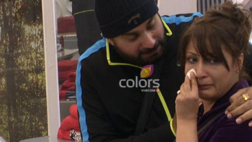 Sidhu raises the white flag!