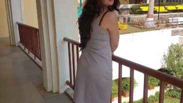 These candid shots of Rashami Desai aka Shorvari will steal your heart