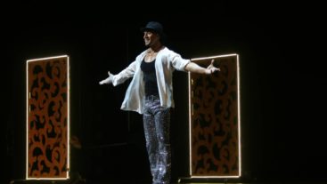 Tiger Shroff rocks the stage at IIFA 2016