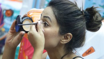 Times when Bigg Boss housemates got captured while beautifying themselves!