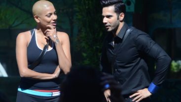 When Varun Dhawan became yoga teacher for housemates!