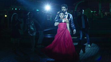 Vansh proposes to Riddhima!